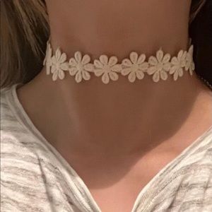 Women’s Cute Light Pink Flower Choker